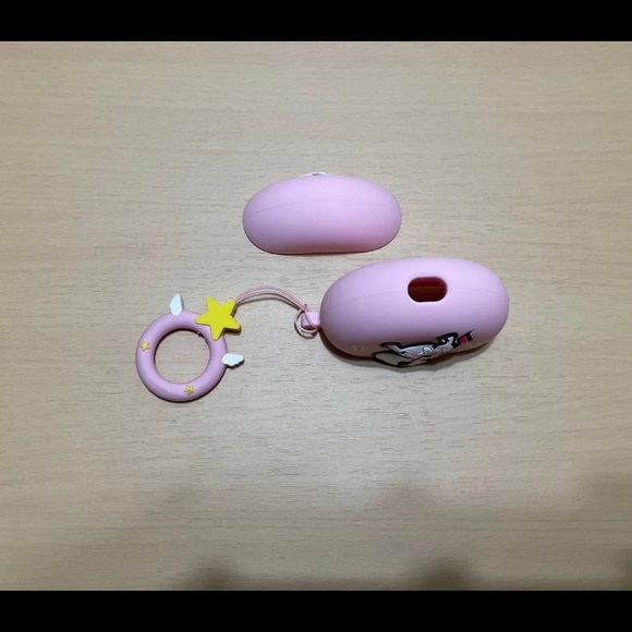Tokidoki AirPods second generation case - Picture 2 of 5